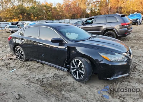 2018 Nissan Altima 2.5 из США, поврежденный, VIN 1N4AL3AP3JC218027